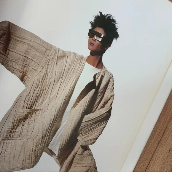 NWT ISSEY MIYAKE Book, First Edition, PHOTOGRAPHS By Irving Penn Hardcover, MINT